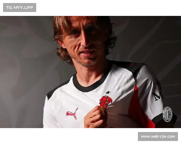 老兵传奇：莫德里奇40岁续约，米兰更衣室领袖价值